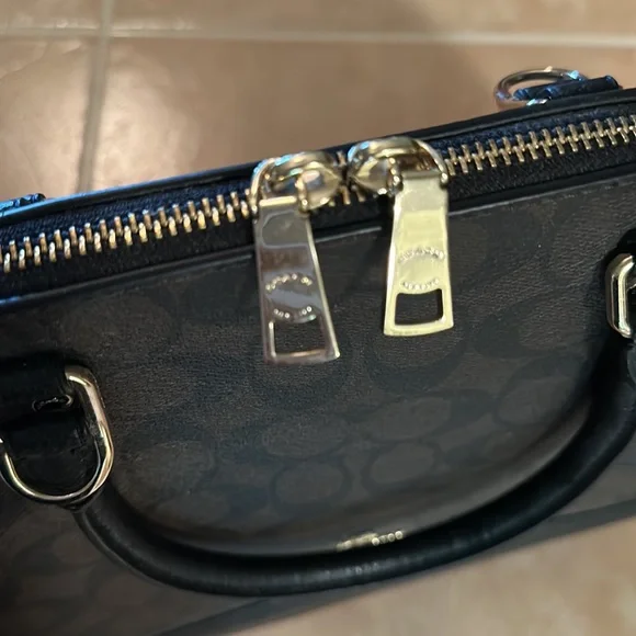 SOLD NWT HOST PICK X 2🎉COACH BAG - Picture 7 of 15